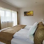 Kistuecsoek Food & Balatonszemes