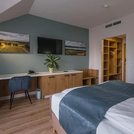 Kistuecsoek Food & Hotel