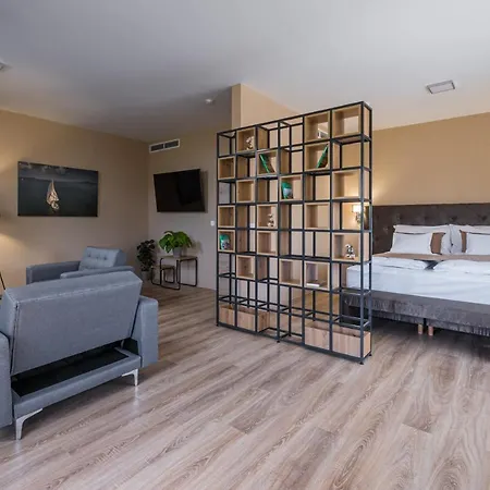 Kistücsök Food&room 4* Balatonszárszó