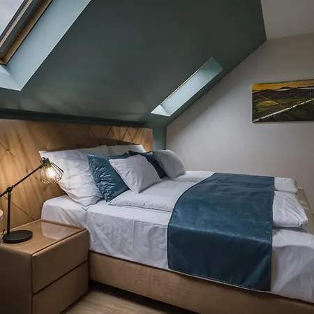 Kistücsök Food&room Hotel