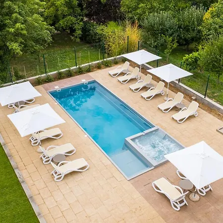 Kistuecsoek Food & Hotel 4*