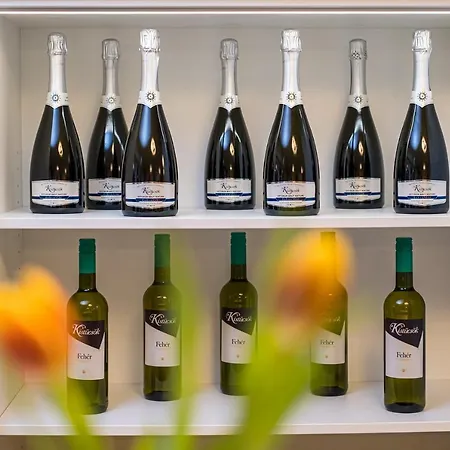 Kistuecsoek Food & 4*