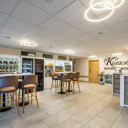Hotel Kistuecsoek Food & 4*