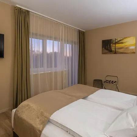 Kistücsök Food&room 4*