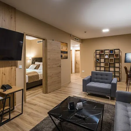 Kistücsök Food&room Hotel