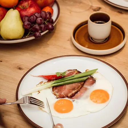 Kistuecsoek Food & 4* Balatonszemes