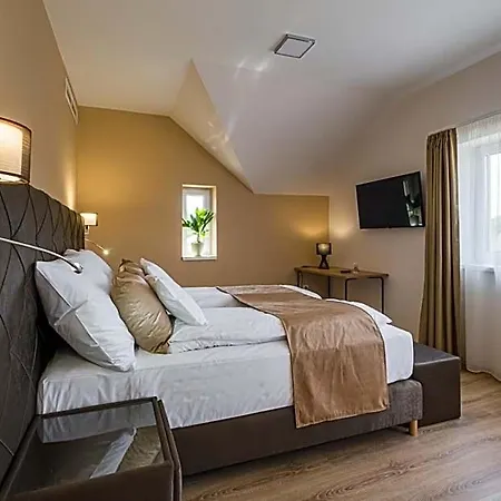 Kistuecsoek Food & Hotel 4*