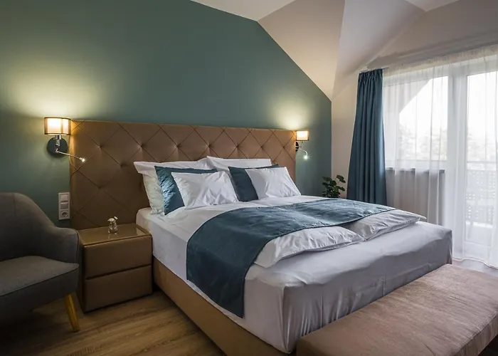 Kistücsök étterem- Food&room 4* Balatonszemes