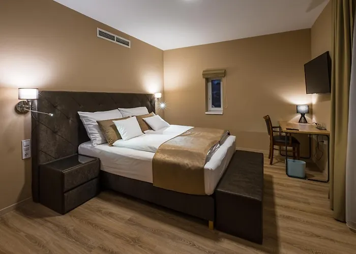 Kistücsök étterem- Food&room 4* Balatonszemes