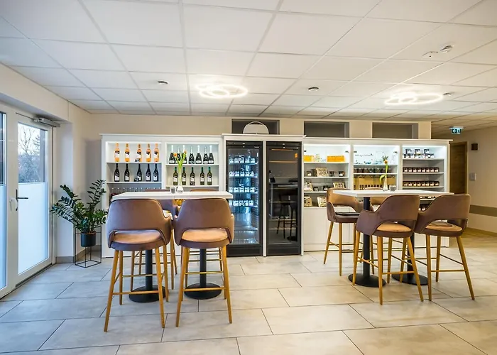 Kistuecsoek Food & Balatonszárszó